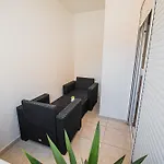 Apartment Downtown Park With Balcony