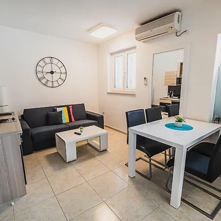 Downtown Park With Balcony * Vodice