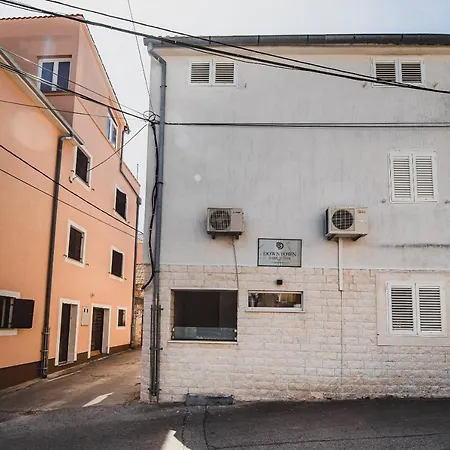 Downtown Park With Balcony 아파트 보디체