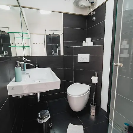 Apartment Downtown Park With Balcony Vodice