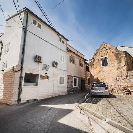 Downtown Park With Balcony Apartment Vodice