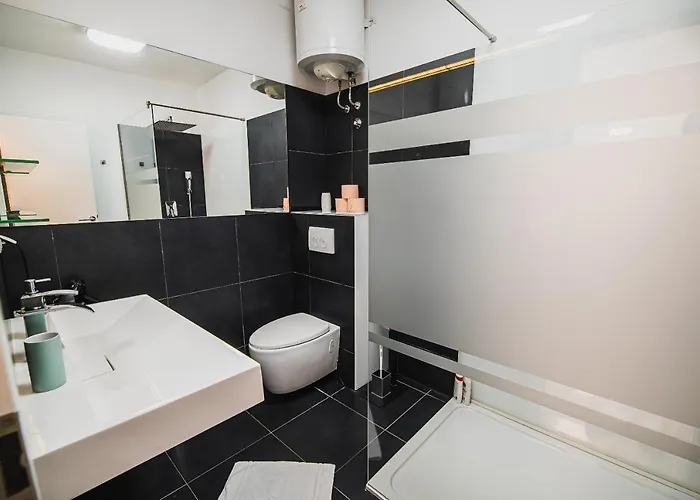 Appartement Downtown Park With Balcony Vodice